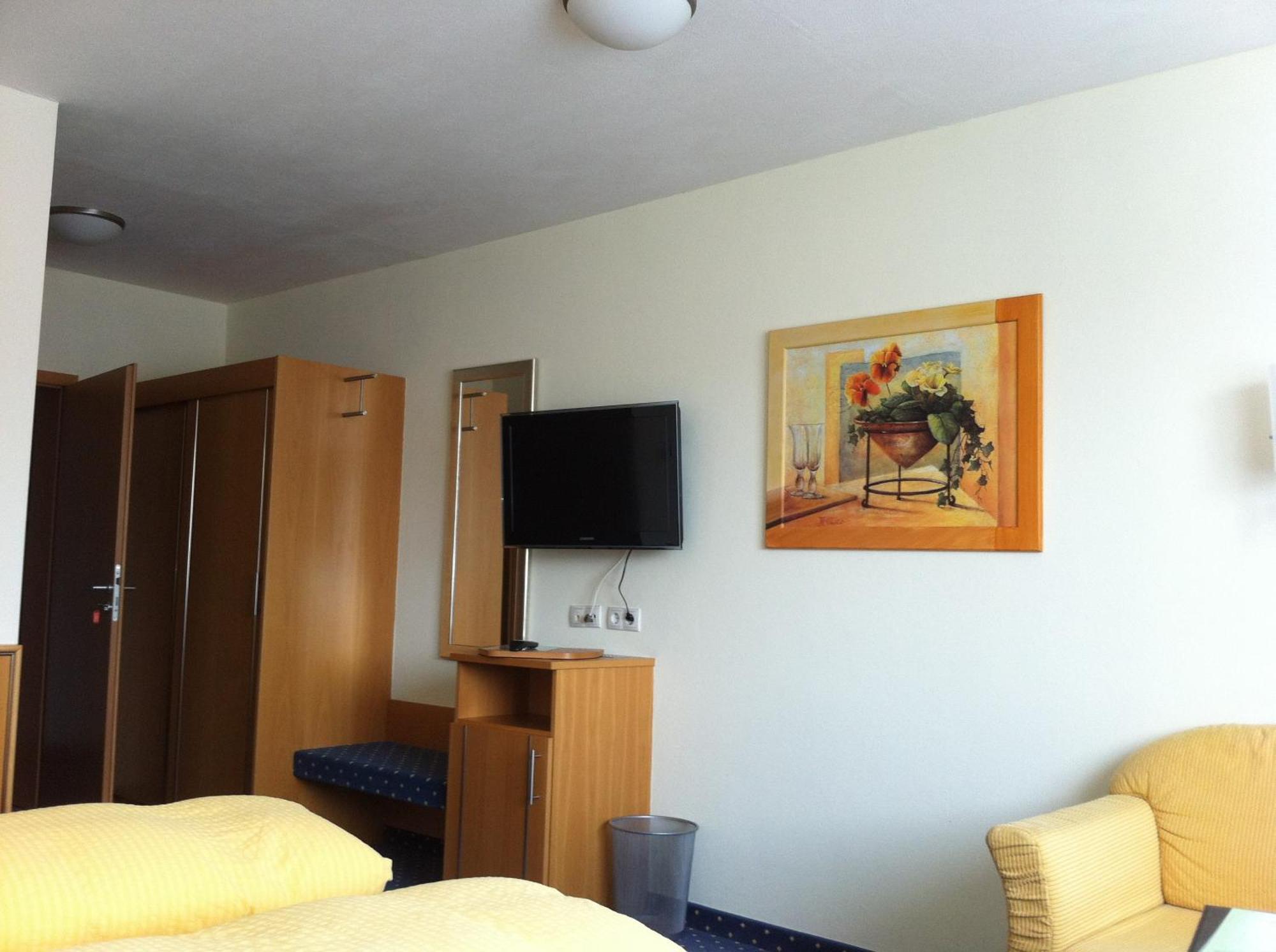 Hotel Linde Pfalz Silz  Luaran gambar